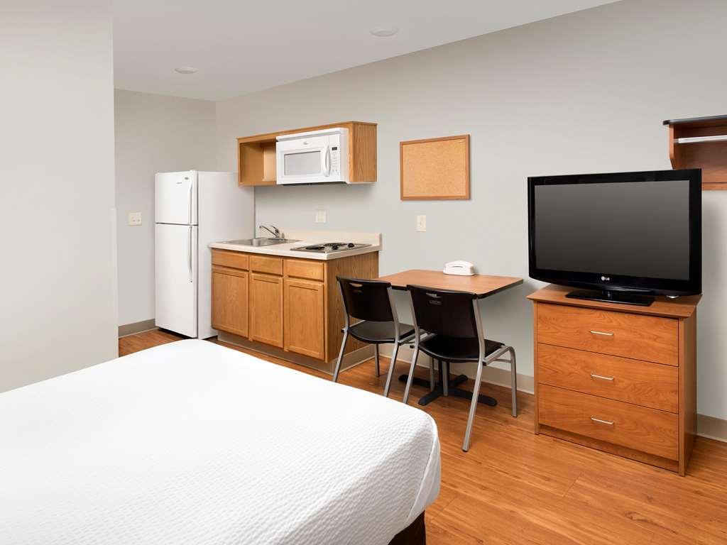 Extended Stay America Select Suites - Cleveland - 曼图尔 客房 照片