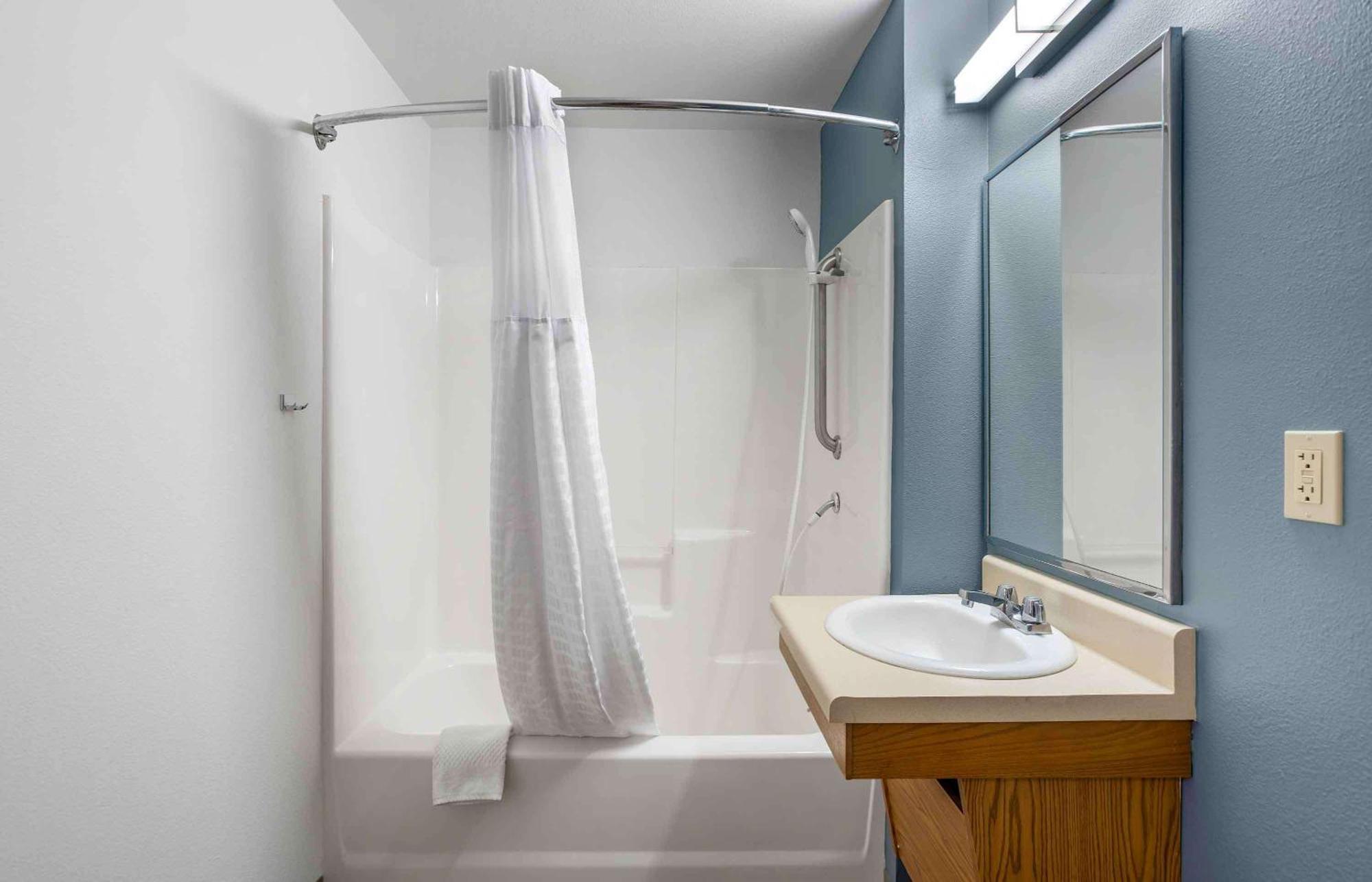 Extended Stay America Select Suites - Cleveland - 曼图尔 外观 照片