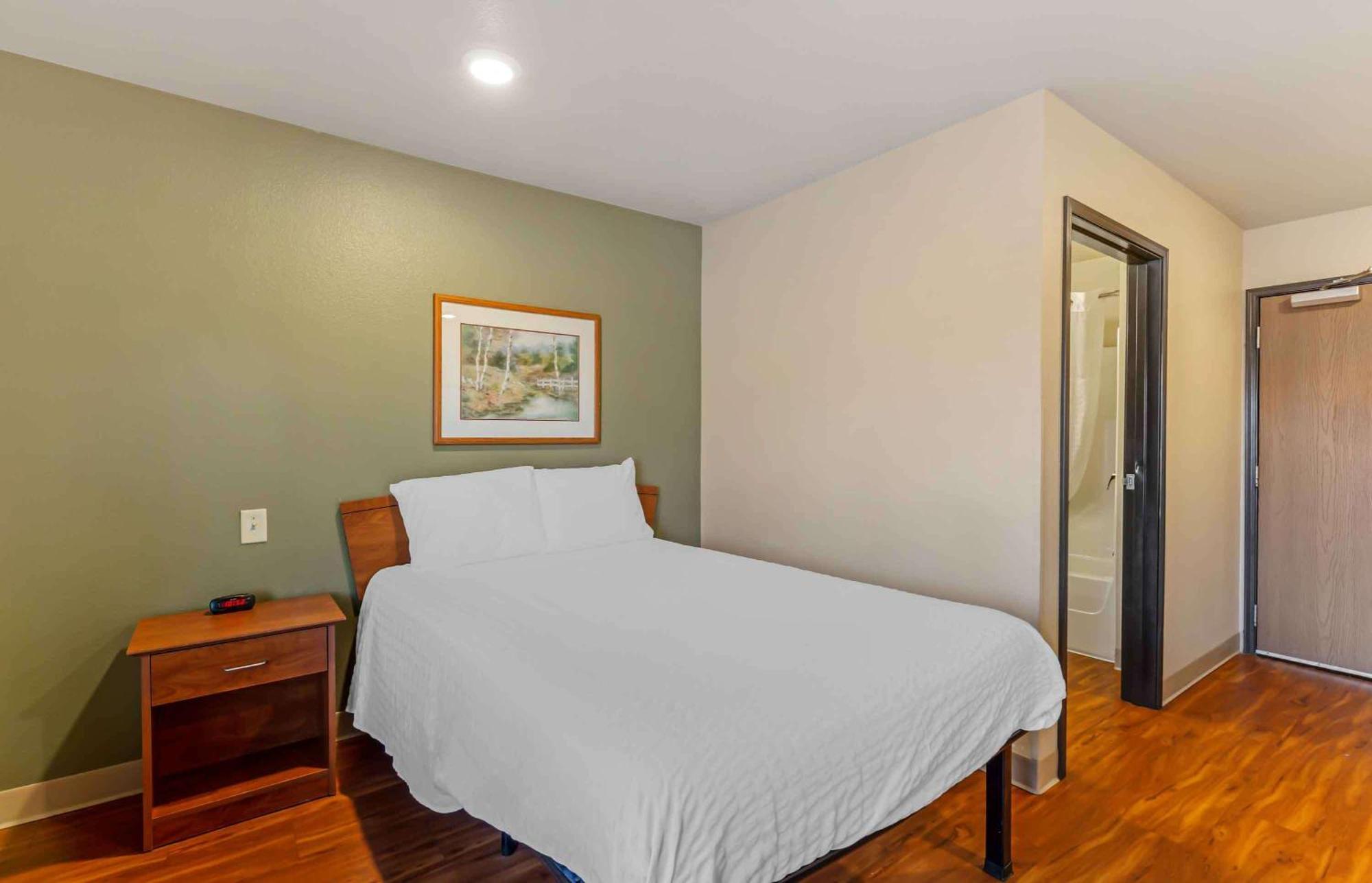Extended Stay America Select Suites - Cleveland - 曼图尔 外观 照片