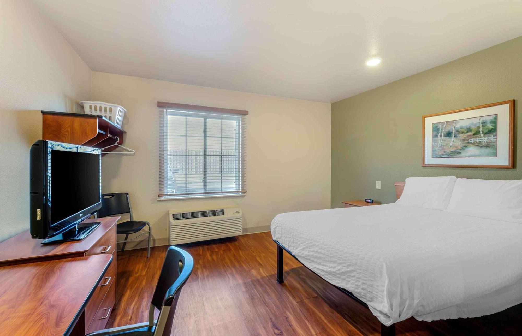 Extended Stay America Select Suites - Cleveland - 曼图尔 外观 照片