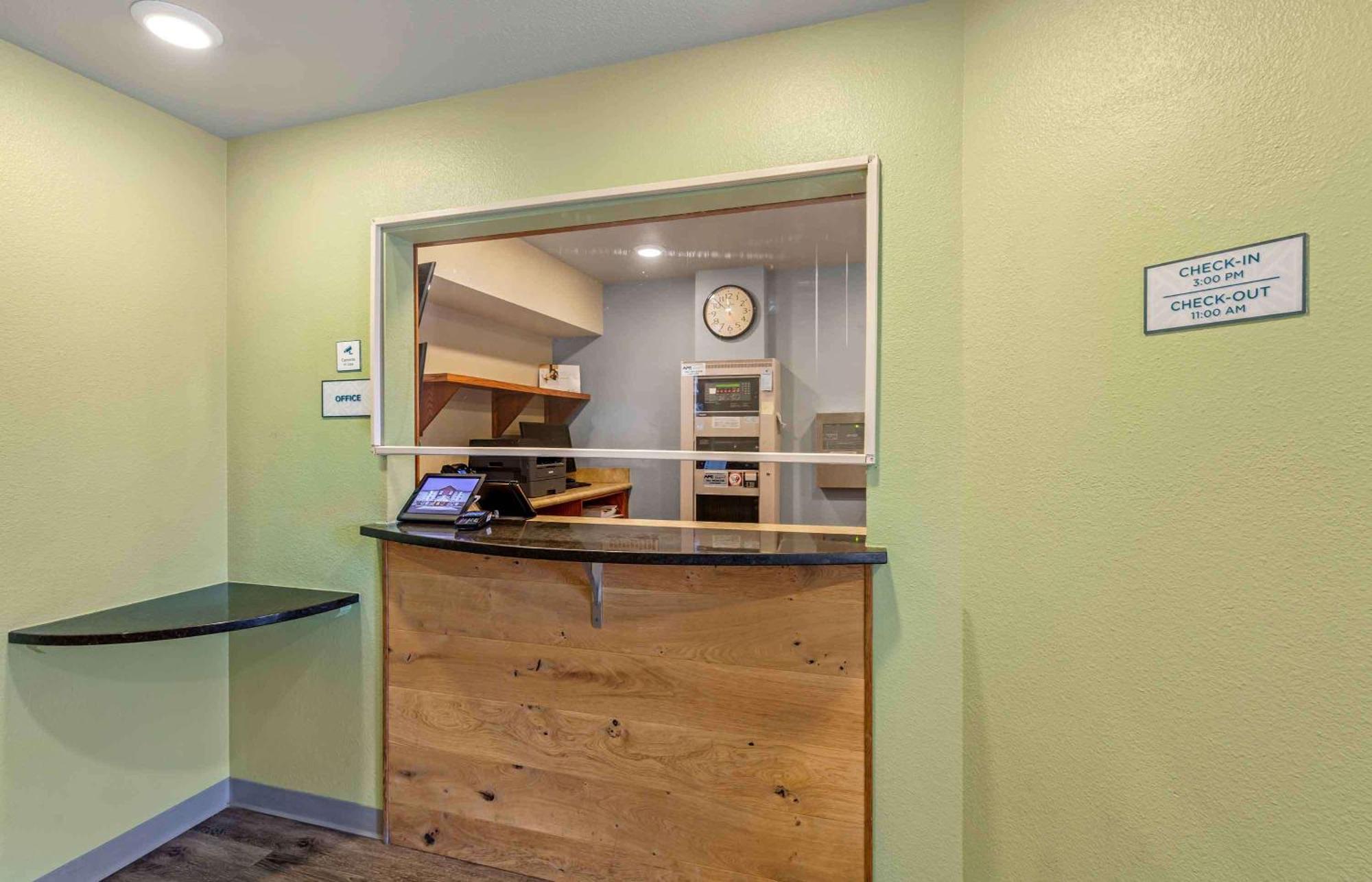 Extended Stay America Select Suites - Cleveland - 曼图尔 外观 照片